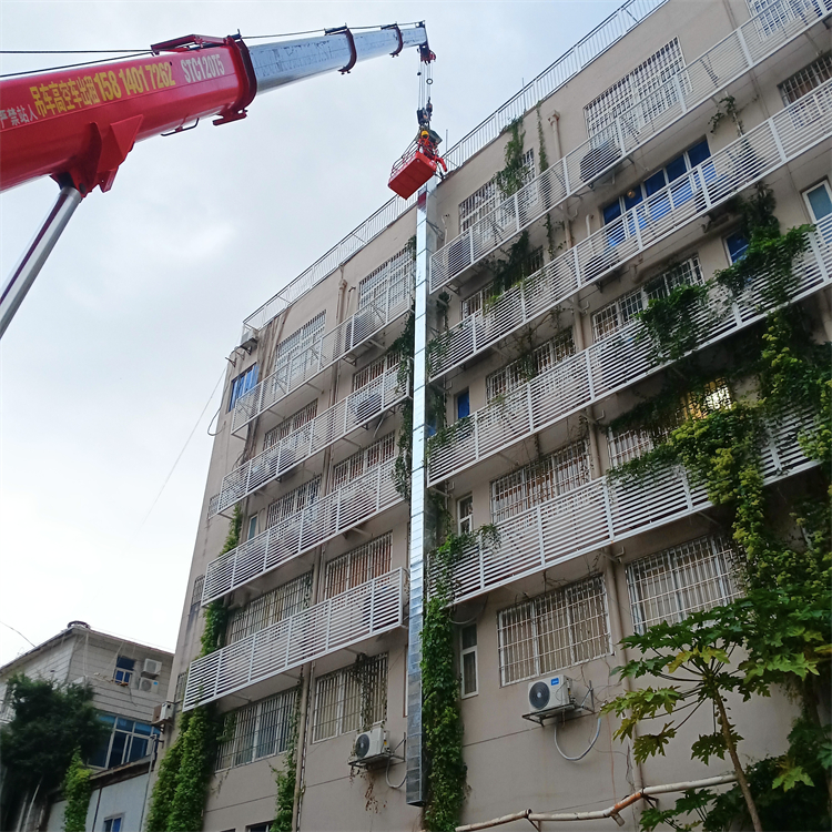 南山酒店排油烟管道安装工程 南头厨房排烟管道安装厂家 酒店厨房油烟管安装